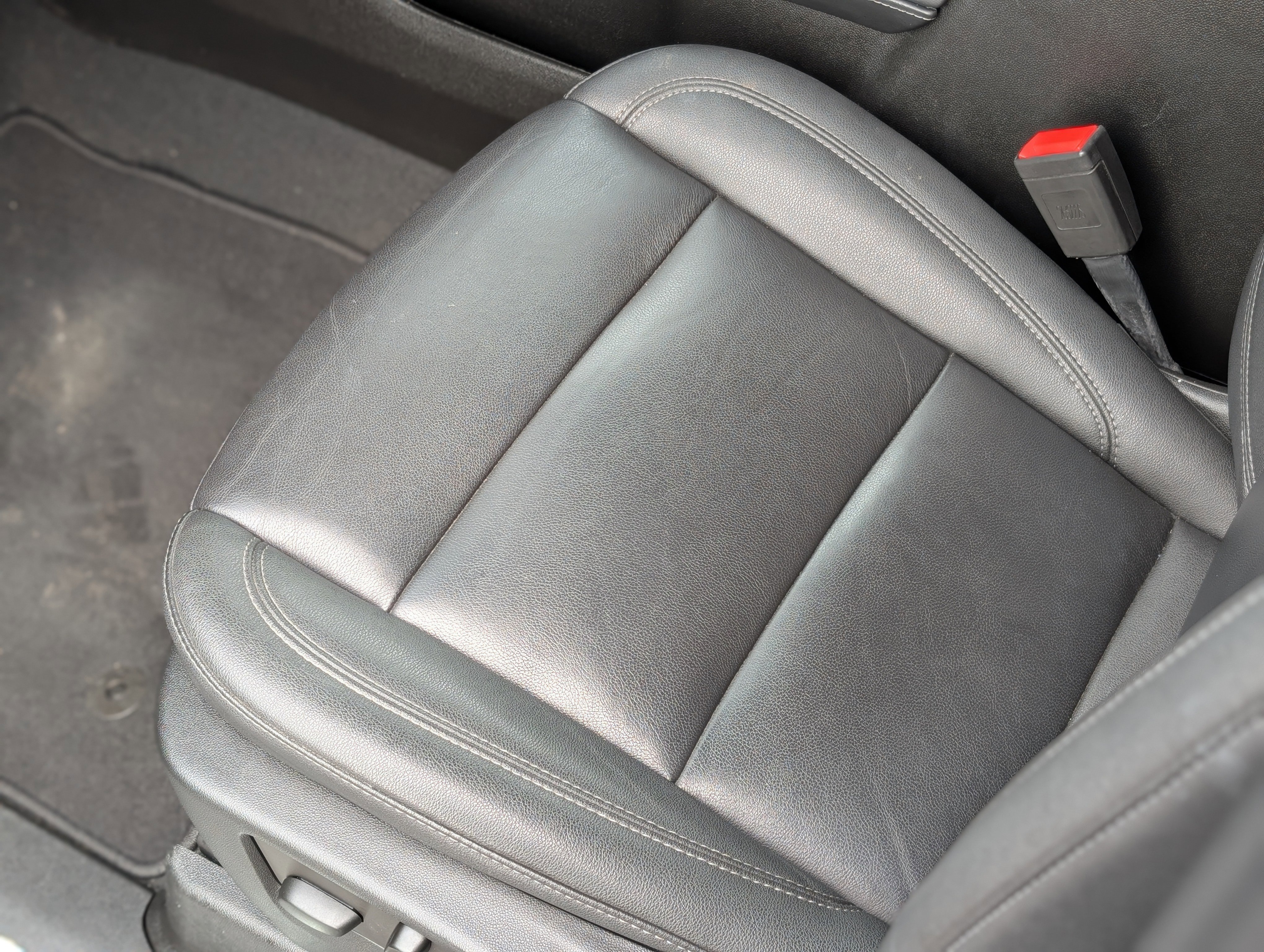 Used 2022 Chevrolet Tahoe LT image 31