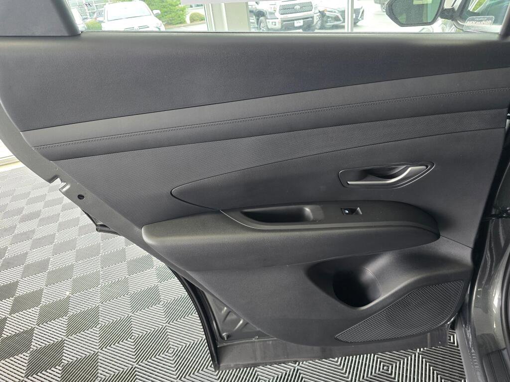 New 2026 Hyundai Tucson Blue SE image 36