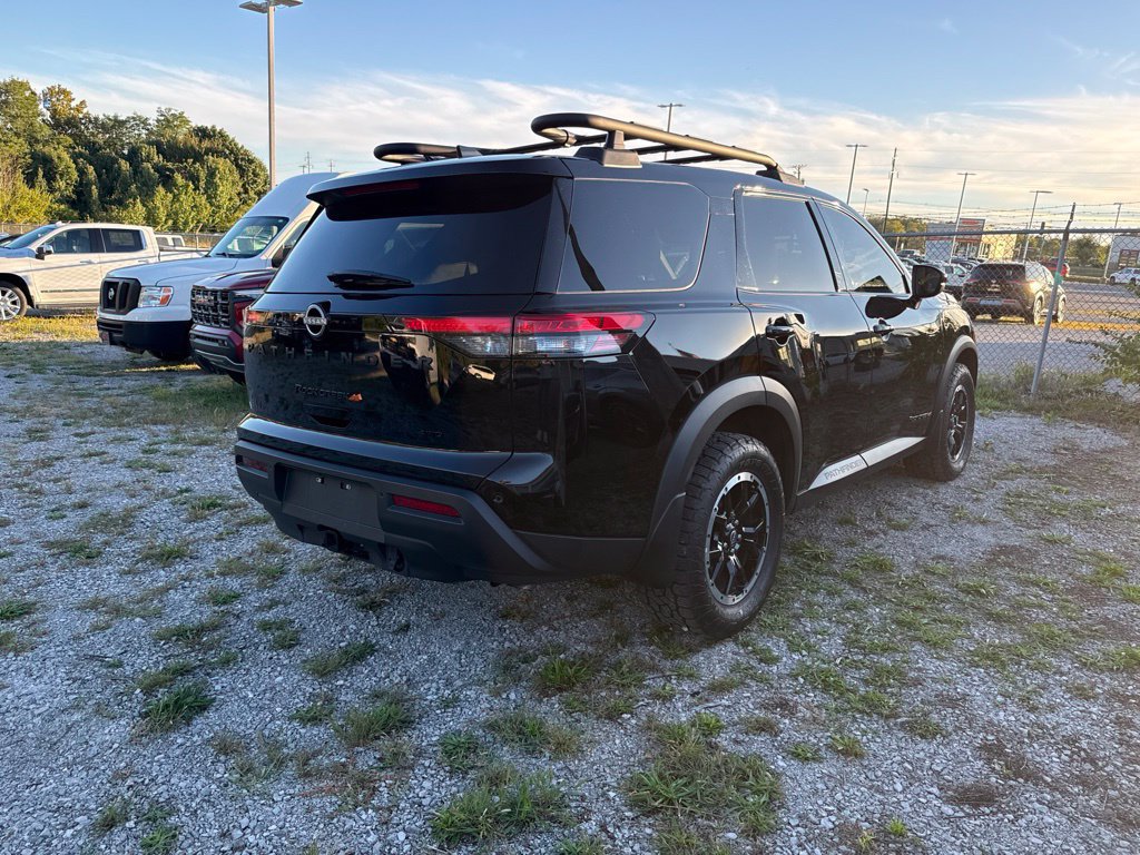 Used 2025 Nissan Pathfinder Rock Creek AWD/4WD image 3