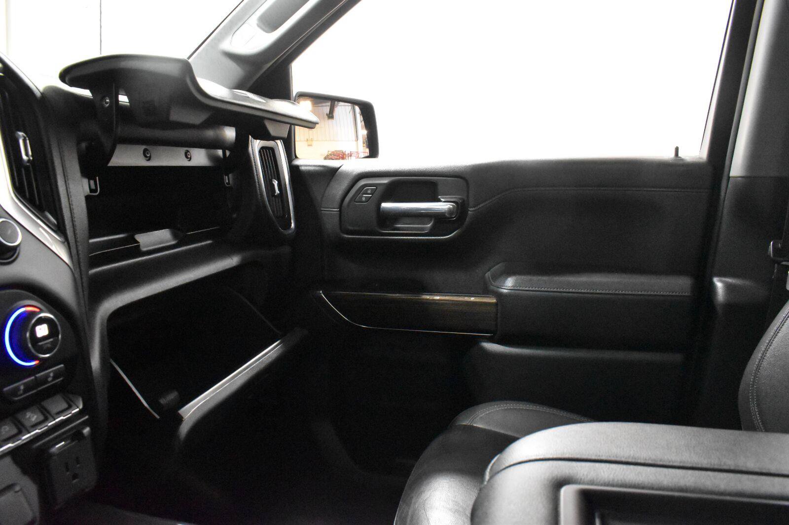 Used 2022 Chevrolet Silverado 1500 LT Trail Boss w/ LT Trail Boss Premium Package AWD/4WD image 18