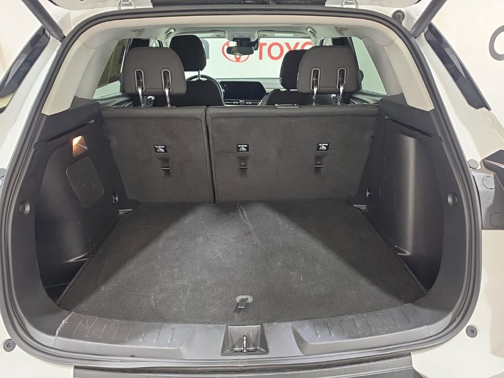 Used 2024 Chevrolet TrailBlazer LT w/ Convenience Package image 8