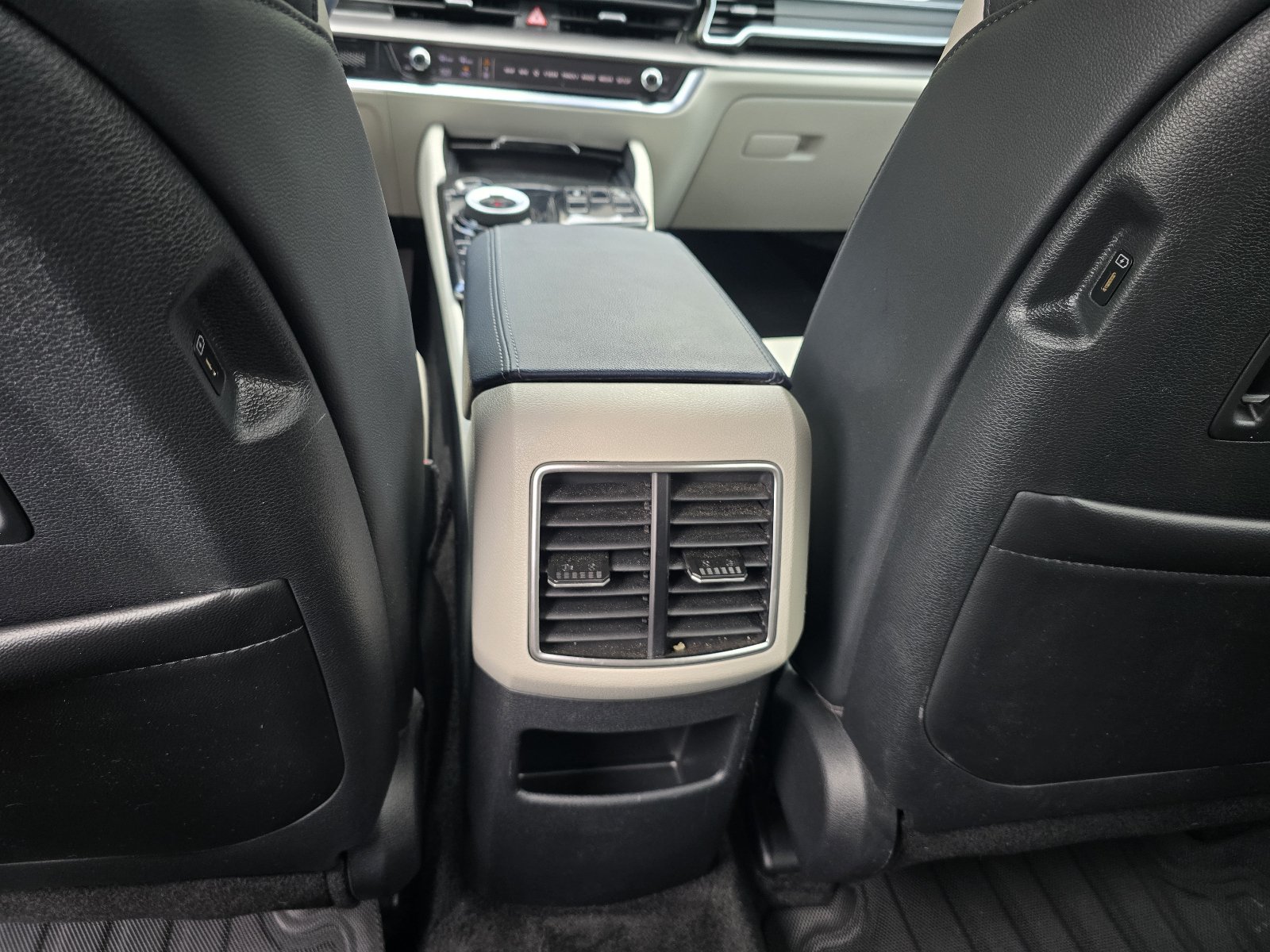 Used 2025 Kia Sportage EX w/ EX Premium Package AWD/4WD image 24