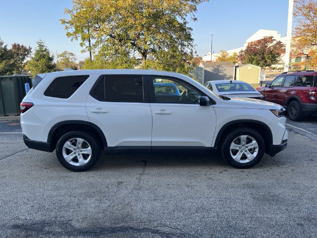 Used 2024 Honda Pilot LX image 18