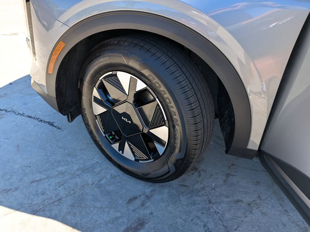 Certified 2026 Kia Sportage LX FWD image 35