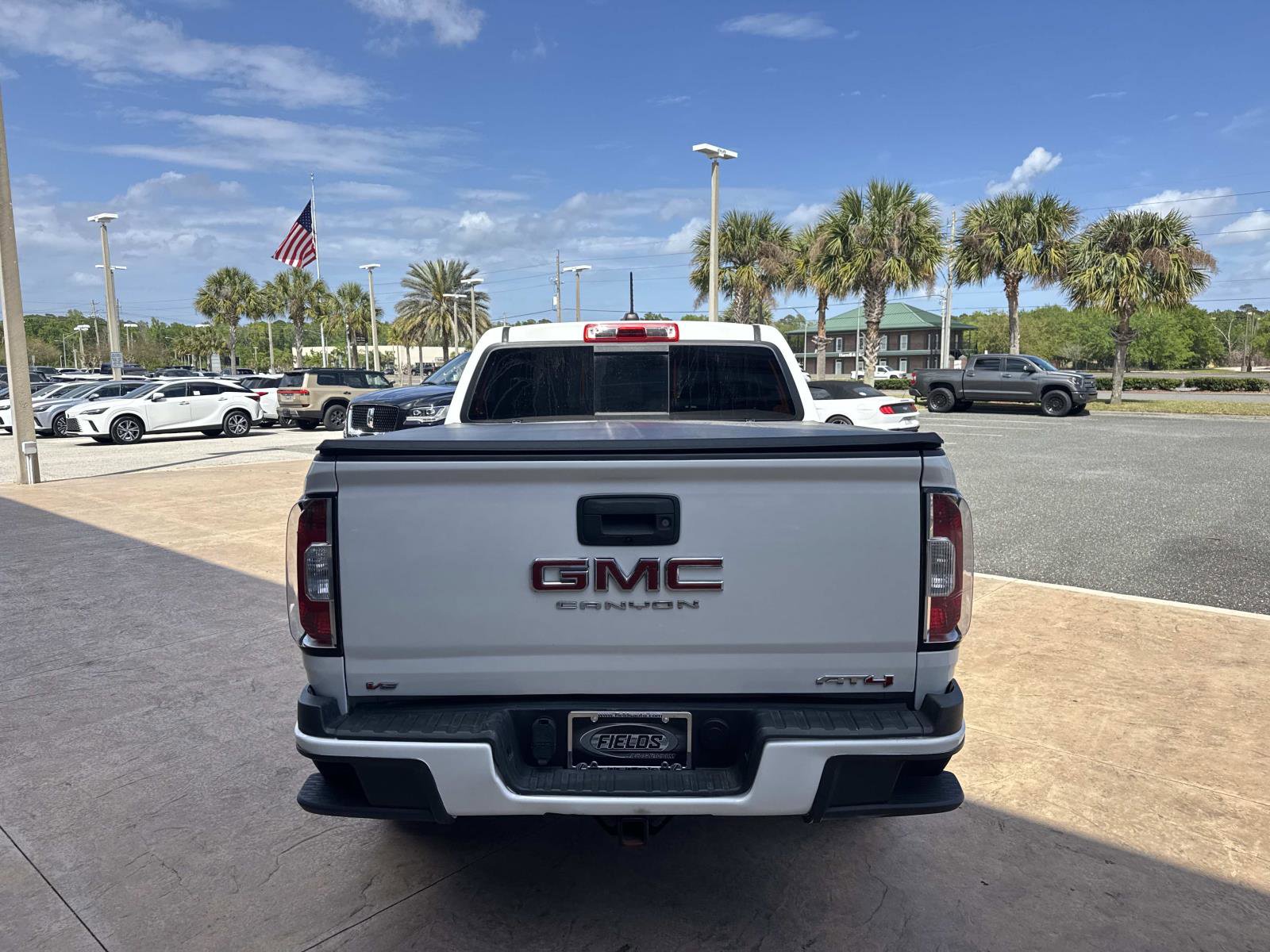 Used 2022 GMC Canyon AT4 w/ Trailering Package AWD/4WD image 4