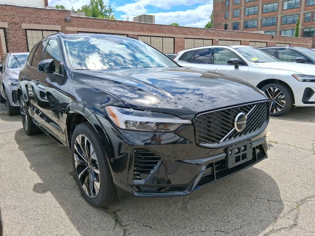 New 2026 Volvo XC60 T8 Plus w/ Protection Package Premier AWD/4WD image 2