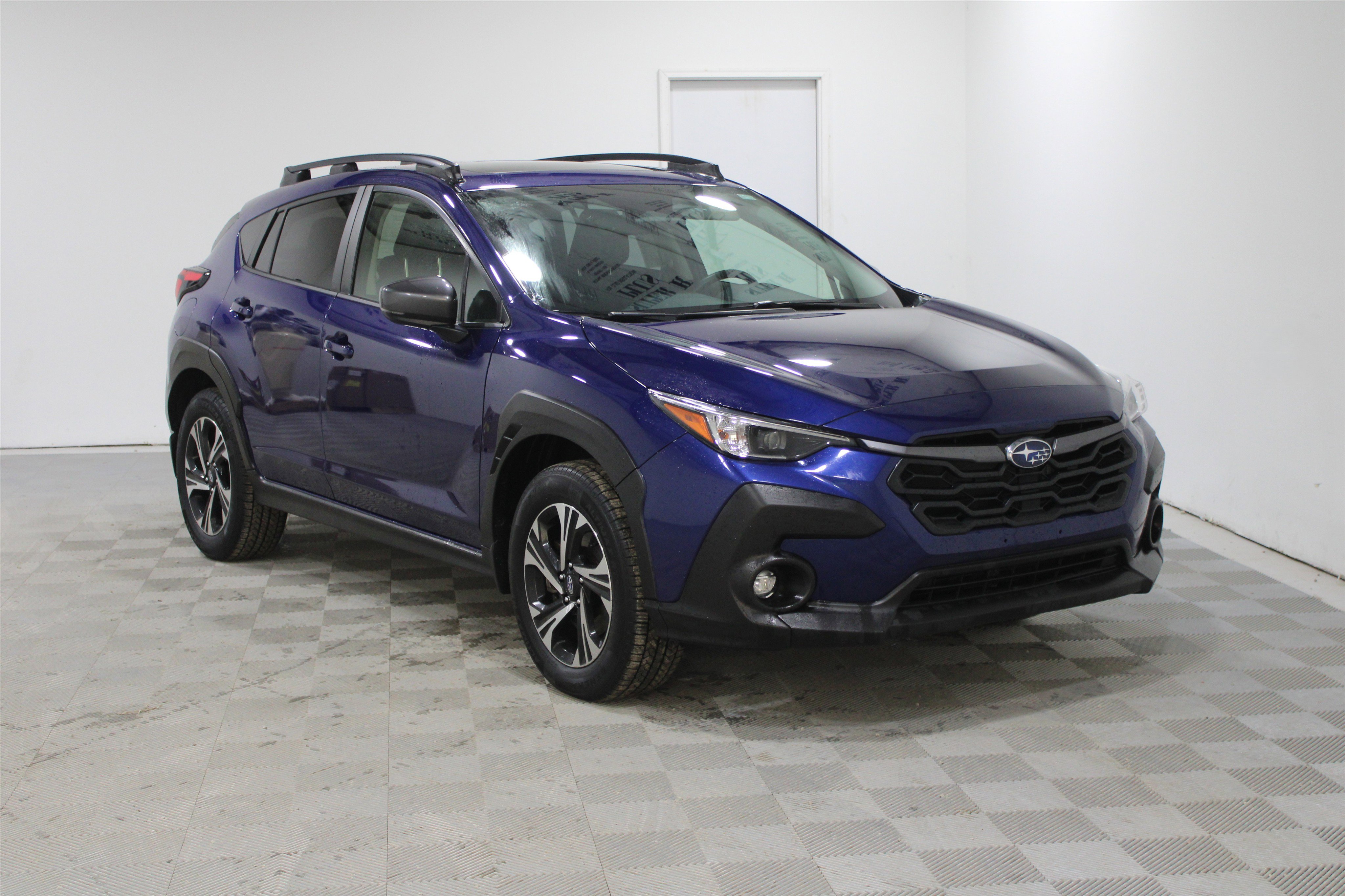 Used 2024 Subaru Crosstrek 2.0i Premium image 1