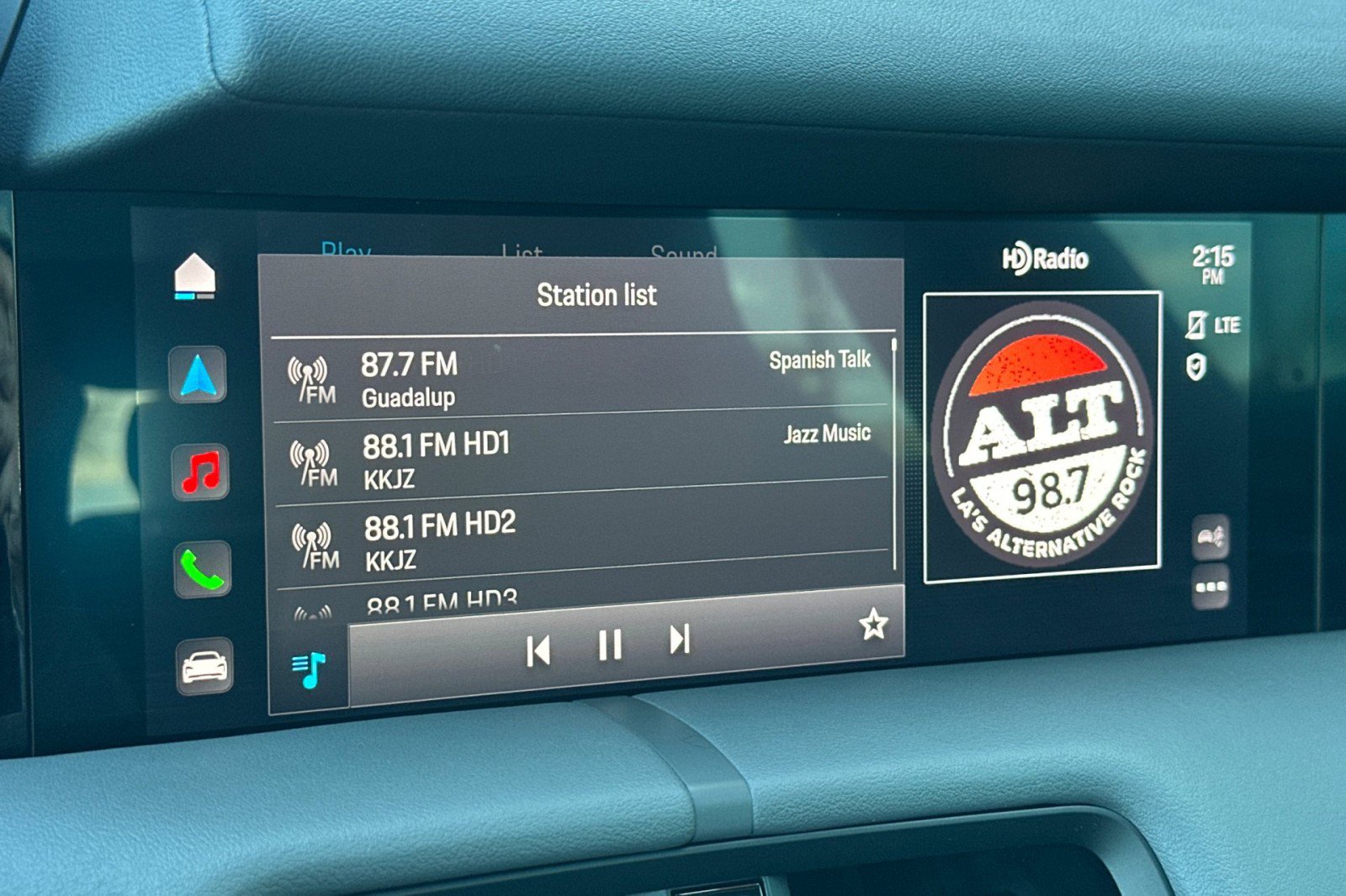 Certified 2023 Porsche Taycan RWD image 17