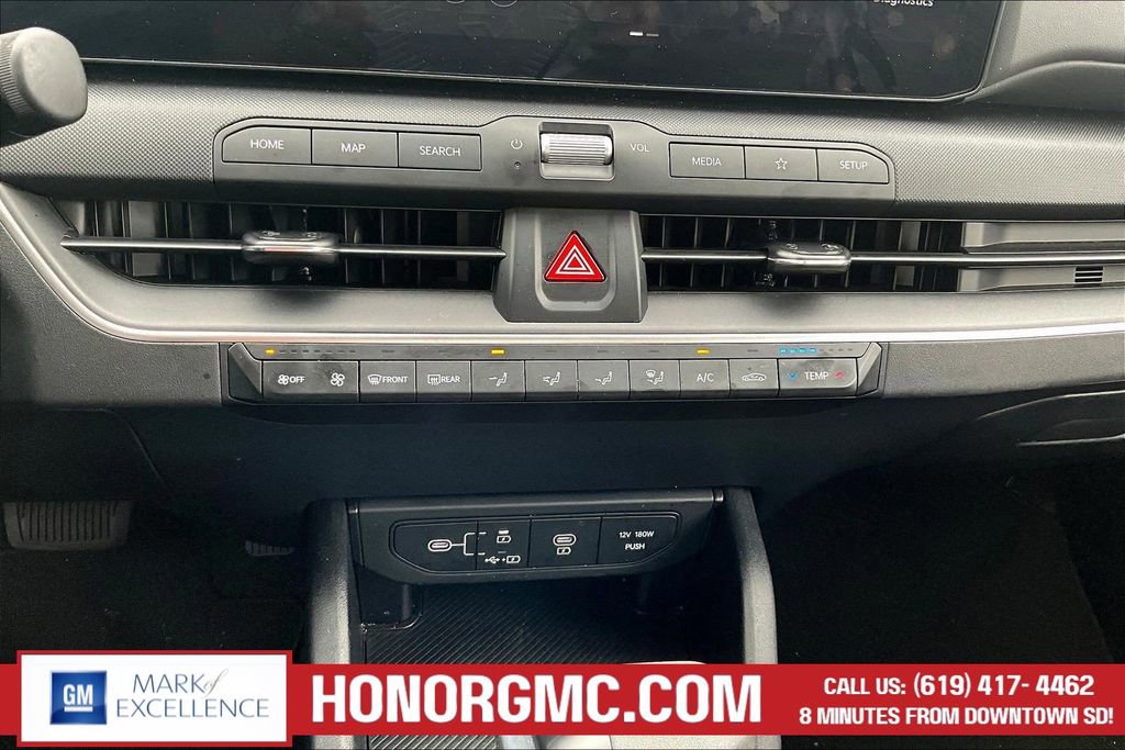 Used 2025 Kia K4 LXS image 15