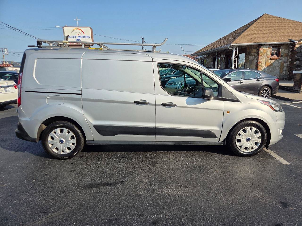 Used 2022 Ford Transit Connect XLT FWD image 6
