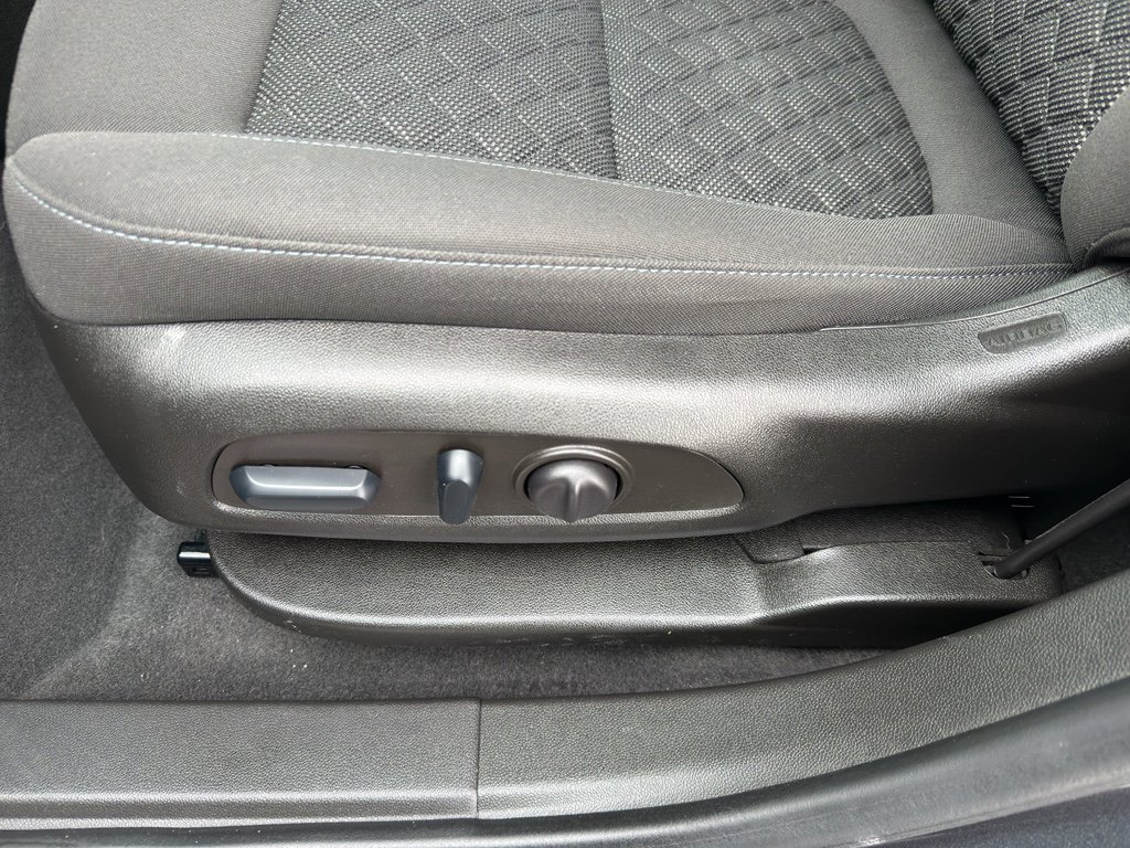 Used 2022 Chevrolet Blazer LT image 15