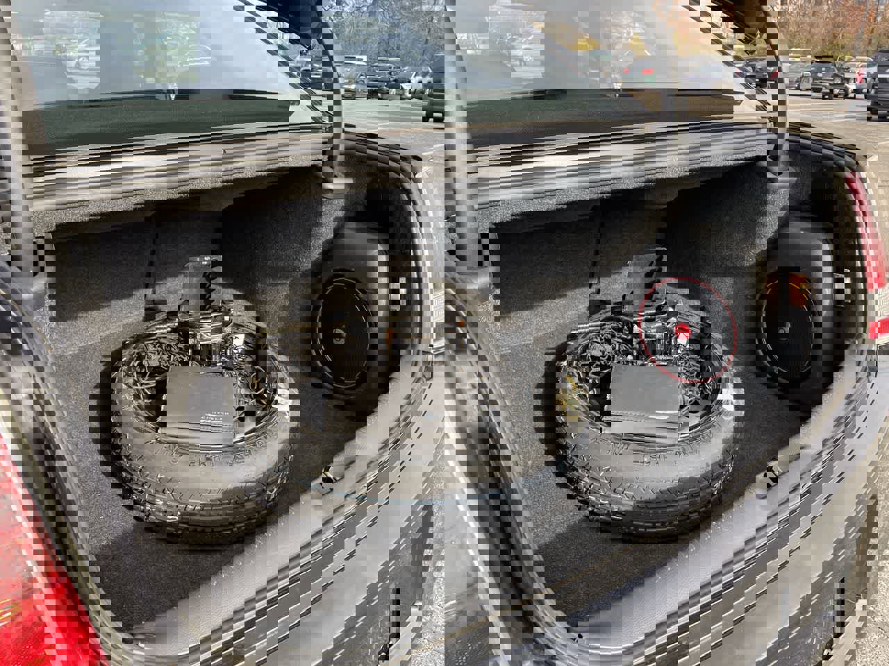 Used 2013 Chrysler 300 S image 17