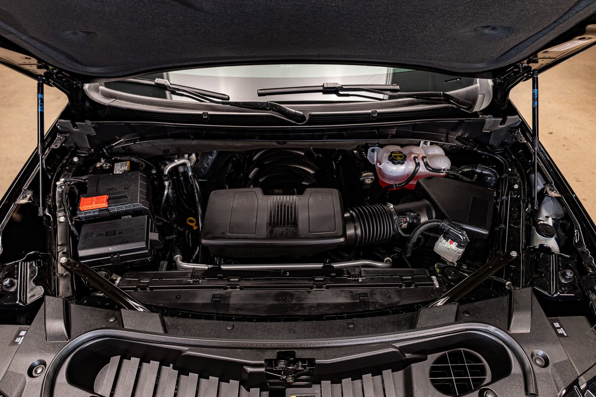 Used 2026 Cadillac Escalade Platinum Sport w/ LPO, ONYX Package image 29