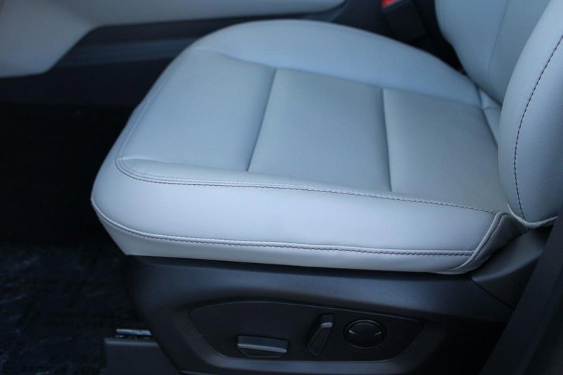 New 2025 Ford Explorer Active w/ Active Comfort Package image 17