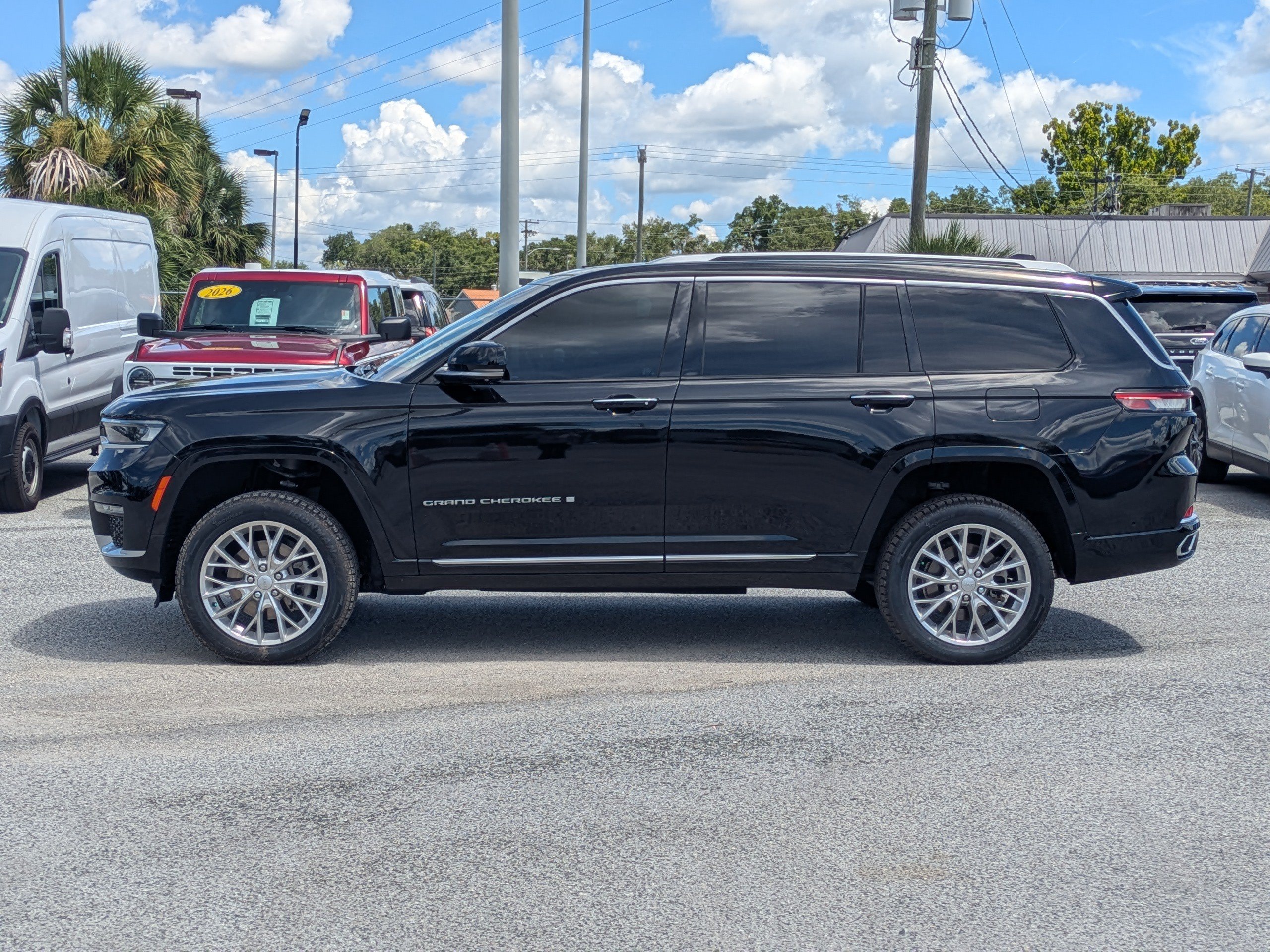 Used 2021 Jeep Grand Cherokee L Summit w/ Luxury Tech Group V AWD/4WD image 7