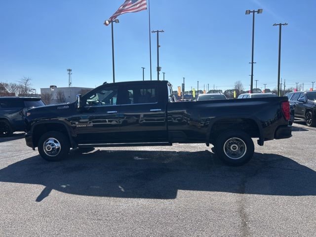 Used 2023 Chevrolet Silverado 3500 High Country image 6