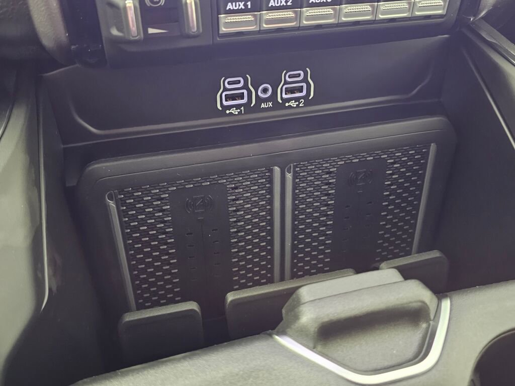 New 2026 RAM 3500 Laramie w/ Night Edition AWD/4WD image 31