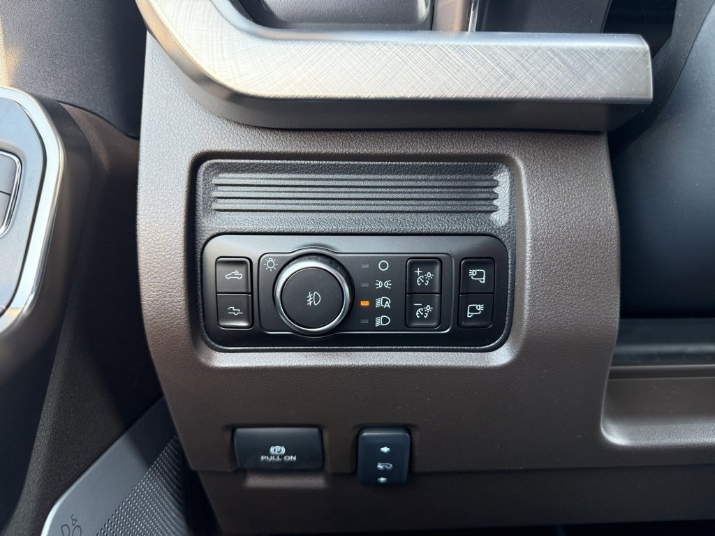 New 2026 Ford F250 King Ranch w/ Chrome Package image 13