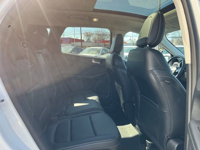 Used 2021 Ford Escape SEL w/ Technology Package image 17