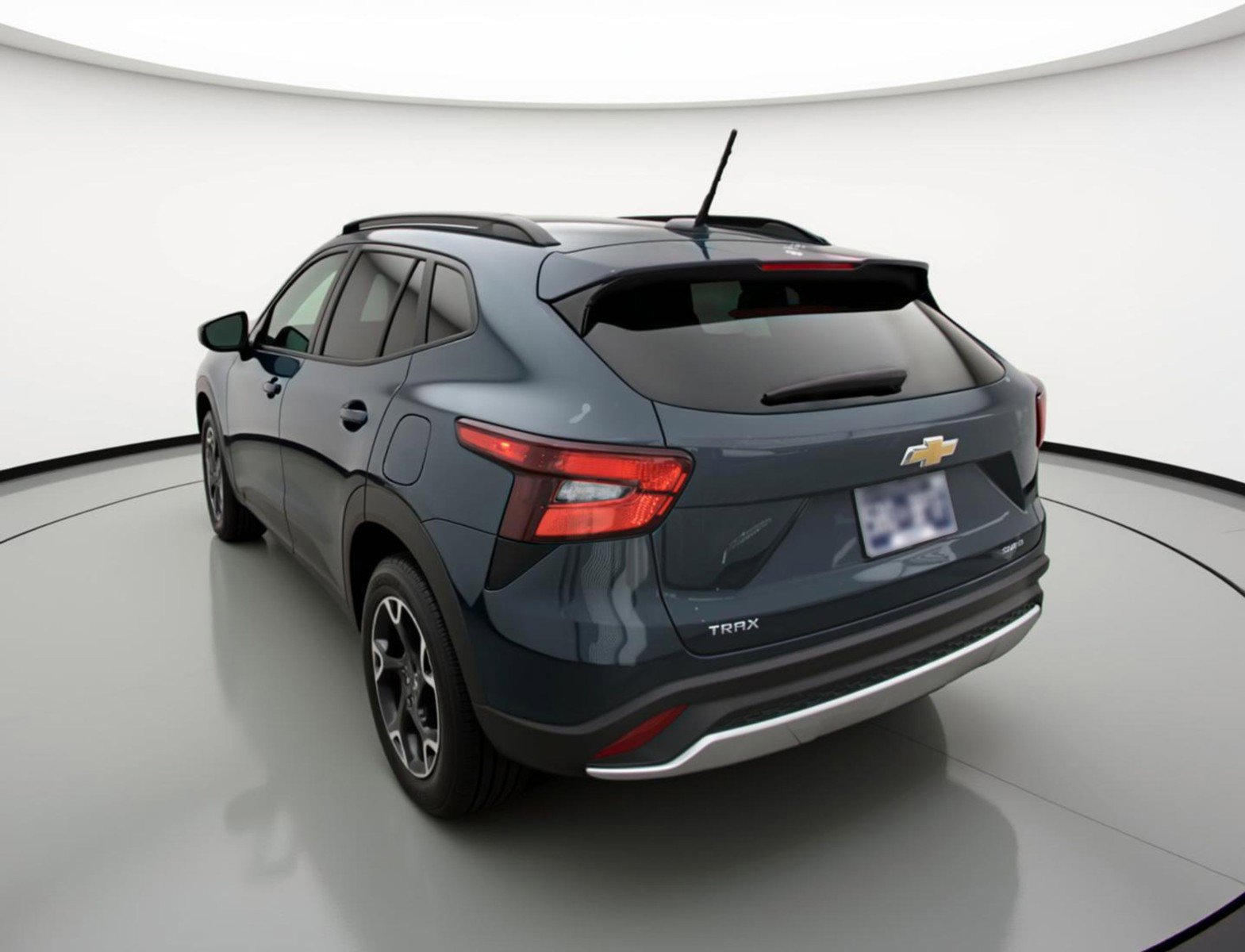 Used 2025 Chevrolet Trax LT image 6