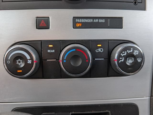 Used 2012 GMC Acadia SL FWD image 24