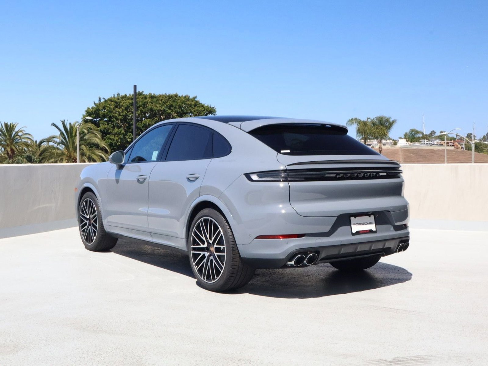 New 2026 Porsche Cayenne Coupe AWD/4WD image 3