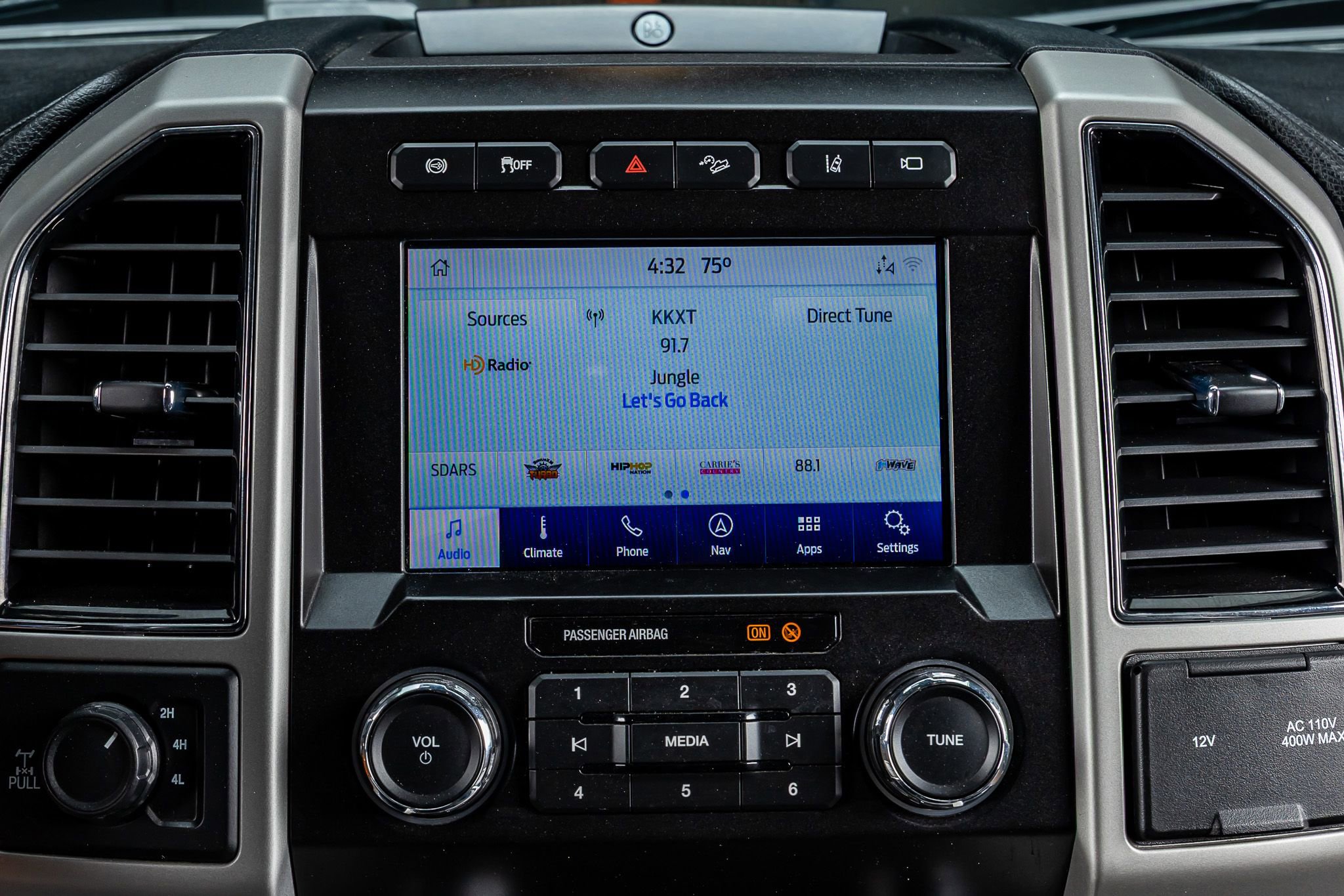 Used 2020 Ford F250 Lariat image 22