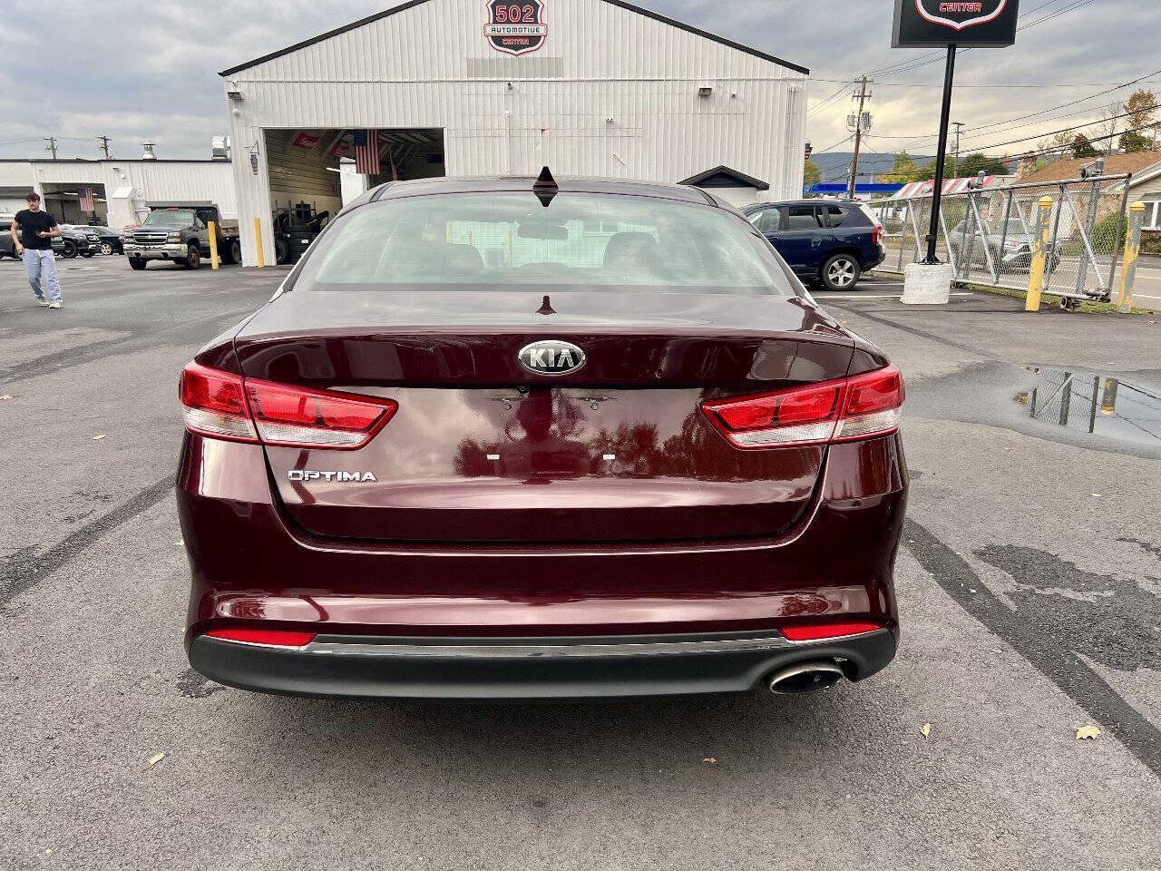 Used 2017 Kia Optima LX FWD image 4