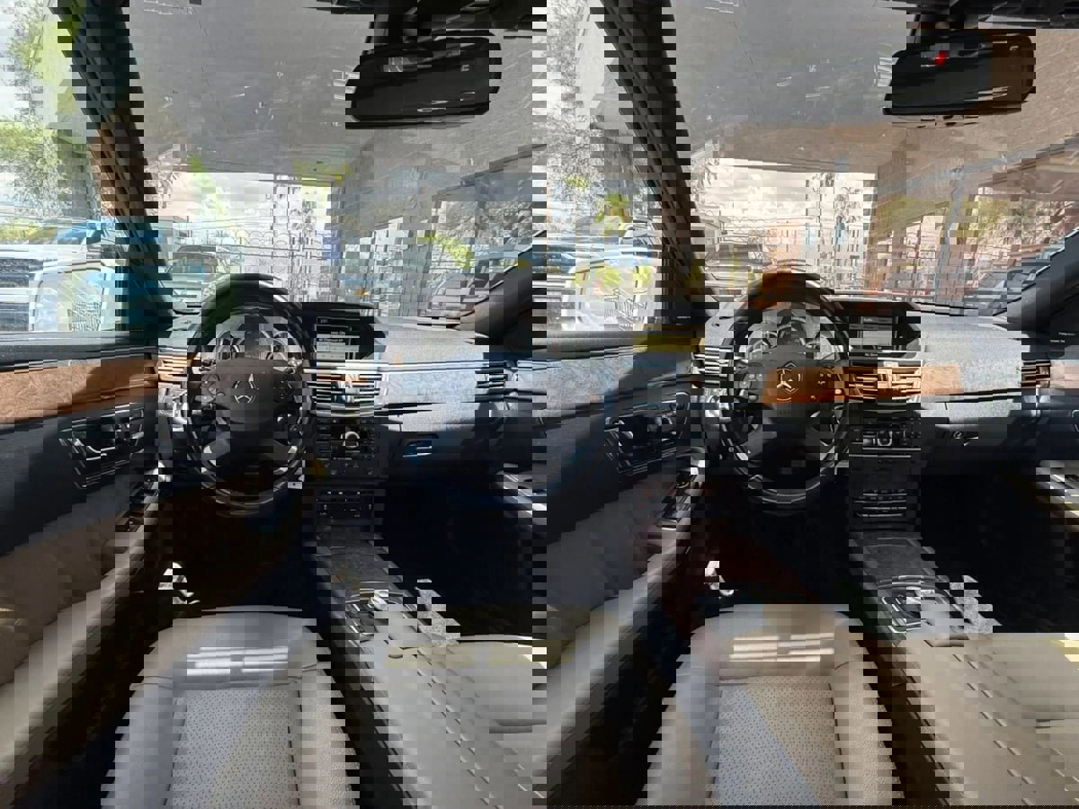 Used 2011 Mercedes-Benz E 350 Sport image 30