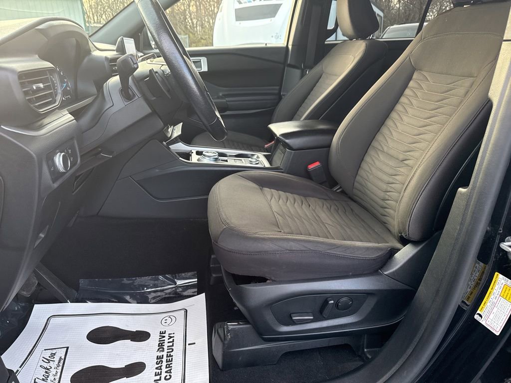 Used 2020 Ford Explorer XLT AWD/4WD image 12