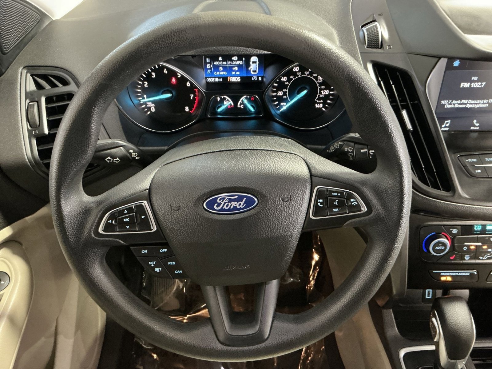 Used 2019 Ford Escape SE image 17