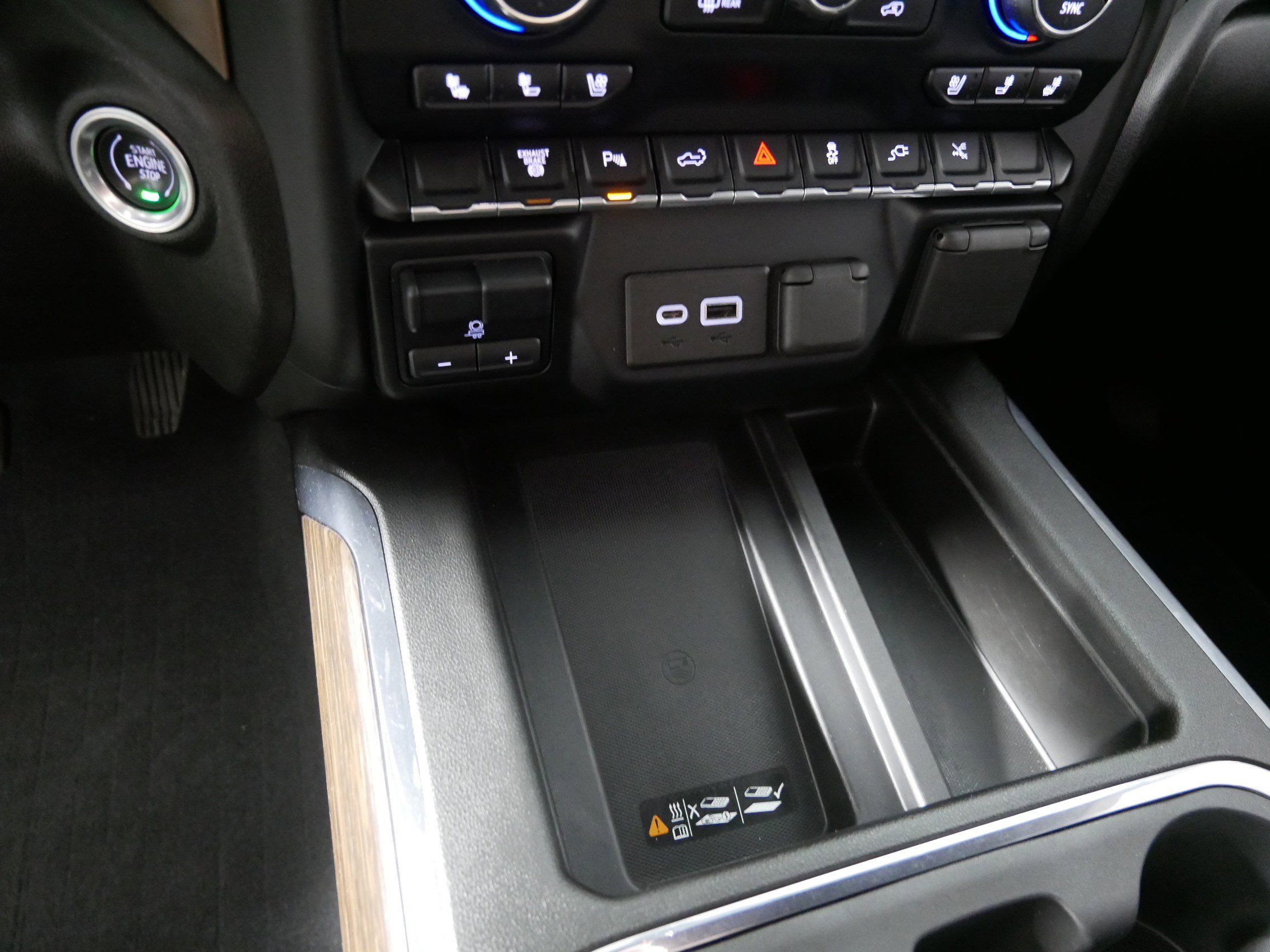 Used 2022 Chevrolet Silverado 3500 High Country image 30