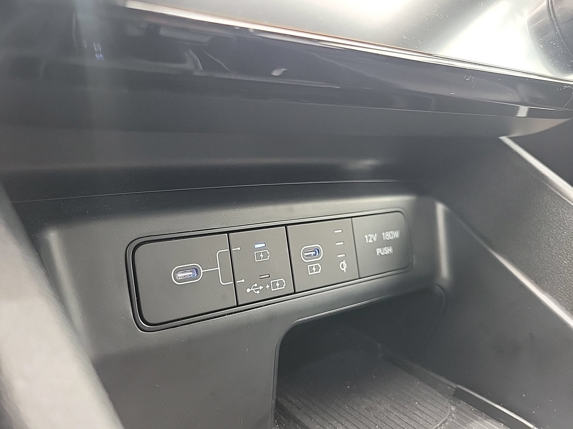 Used 2025 Hyundai Tucson SEL FWD image 30