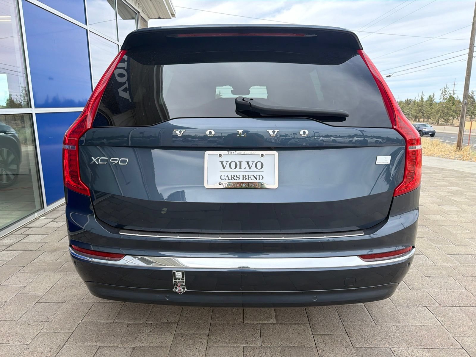 Used 2023 Volvo XC90 T8 Ultimate w/ Protection Package Premier AWD/4WD image 6