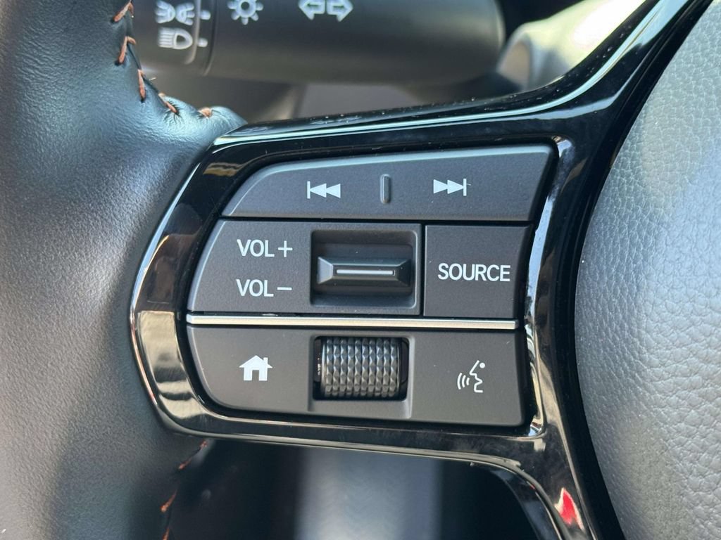 Certified 2025 Honda HR-V Sport image 16