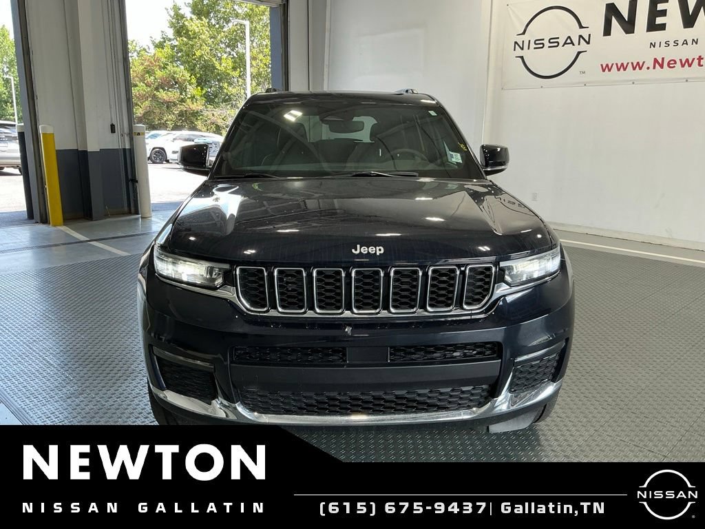 Used 2024 Jeep Grand Cherokee L Limited AWD/4WD image 3