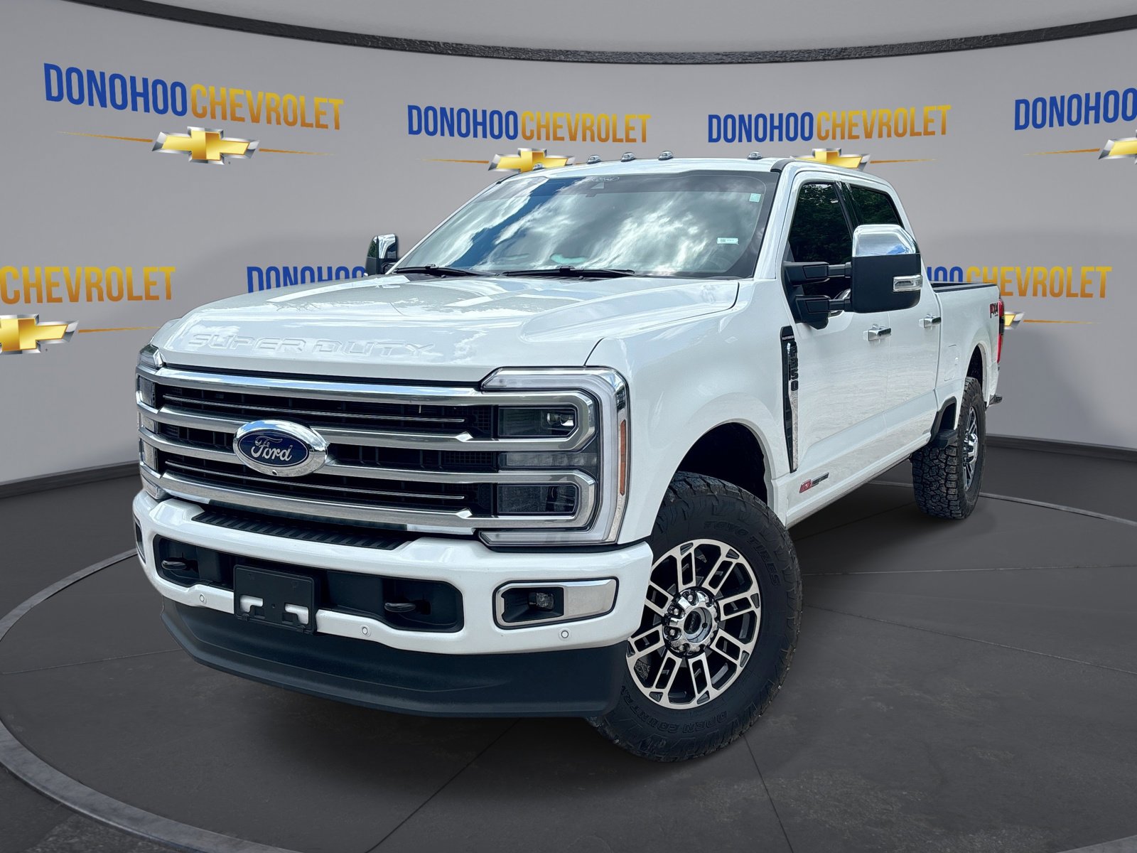 Used 2026 Ford F350 Platinum w/ Platinum Plus Package AWD/4WD image 4
