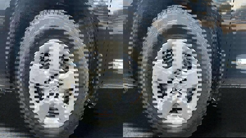 Used 2012 Nissan Rogue S image 27