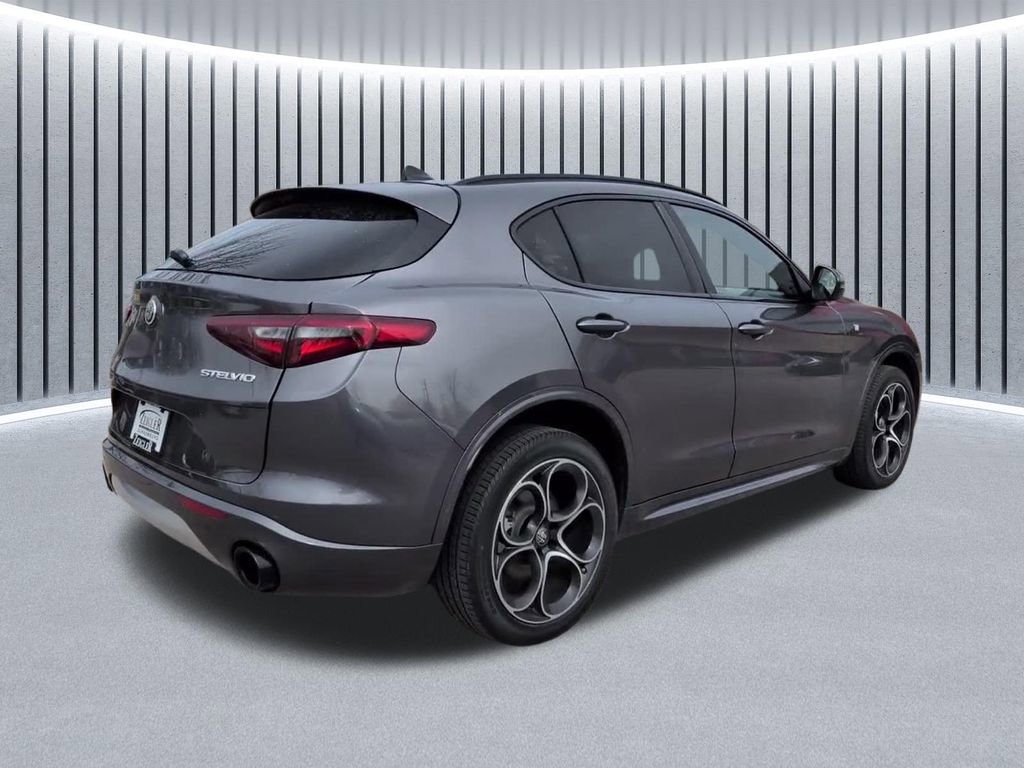 Used 2023 Alfa Romeo Stelvio Ti w/ Active Assist Plus Package AWD/4WD image 6