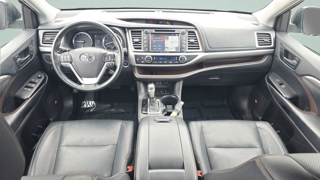 Used 2019 Toyota Highlander Limited Platinum image 11