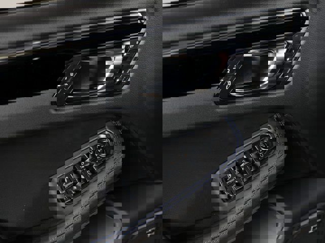 New 2026 Porsche Macan Turbo image 30