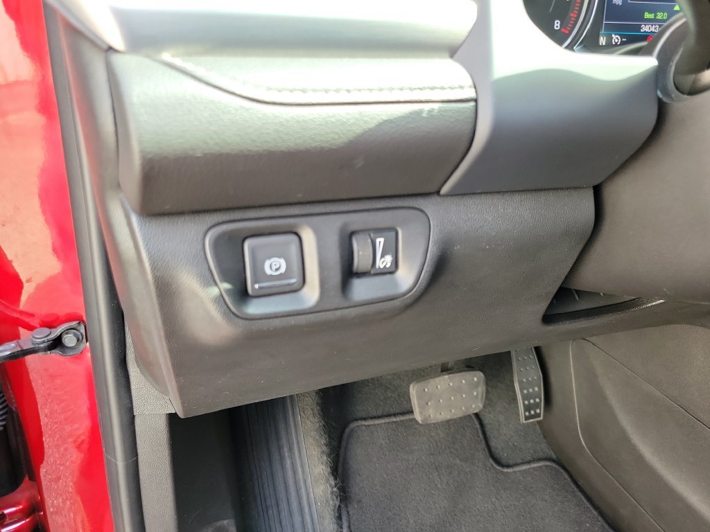 Used 2023 GMC Acadia SLE w/ Driver Convenience Package FWD image 22