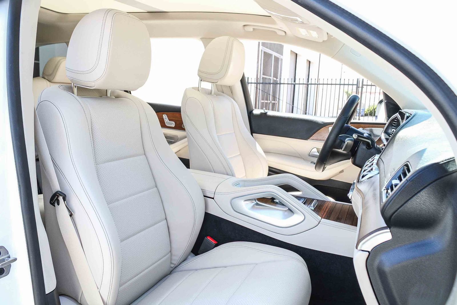 Certified 2024 Mercedes-Benz GLS 450 4MATIC image 20