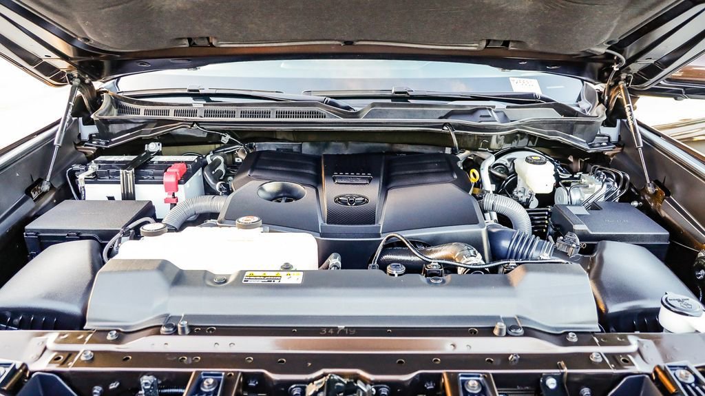 Used 2023 Toyota Tundra Limited image 32