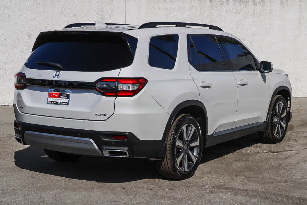 Used 2023 Honda Pilot Elite image 6