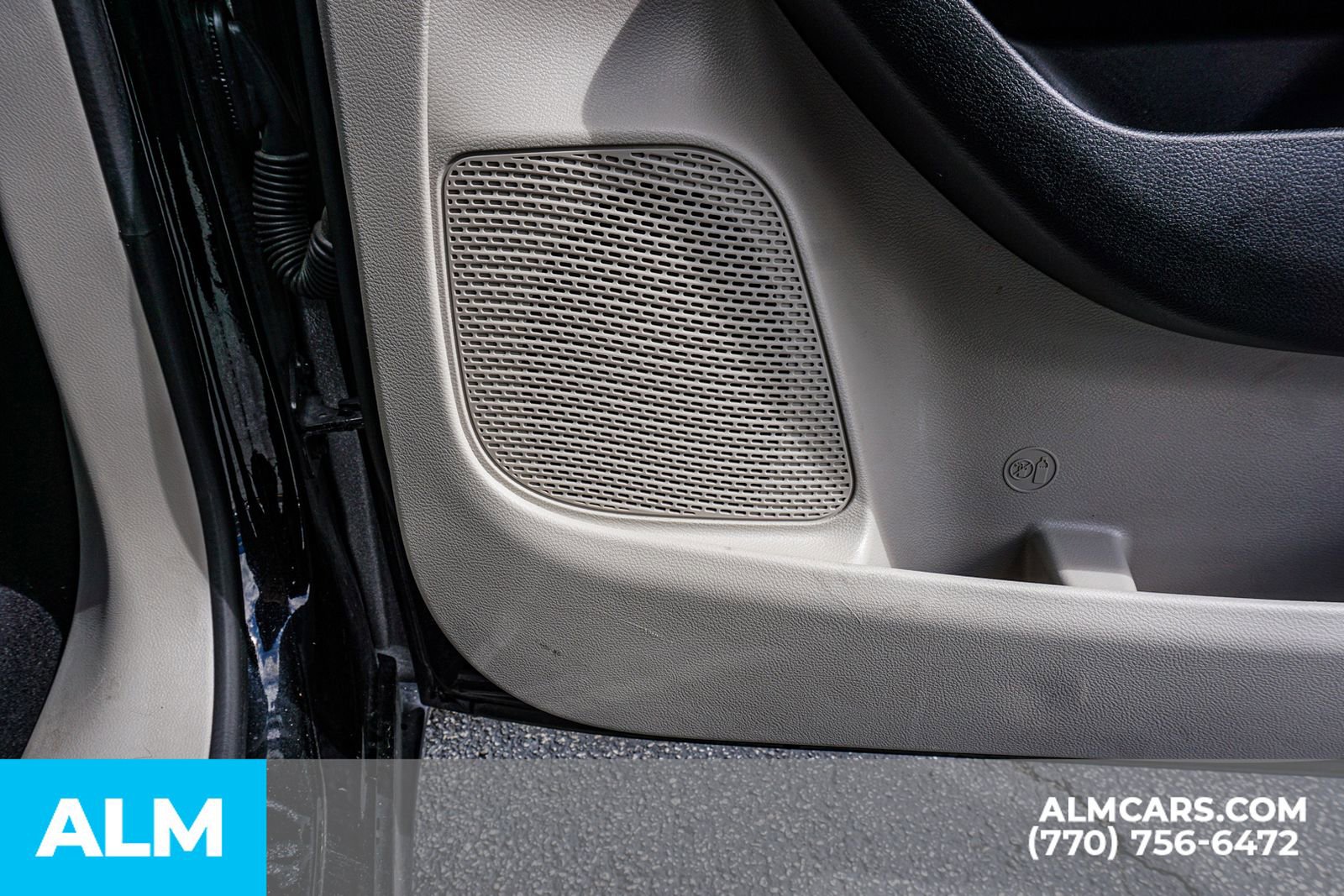 Used 2024 Chrysler Pacifica Touring-L image 50