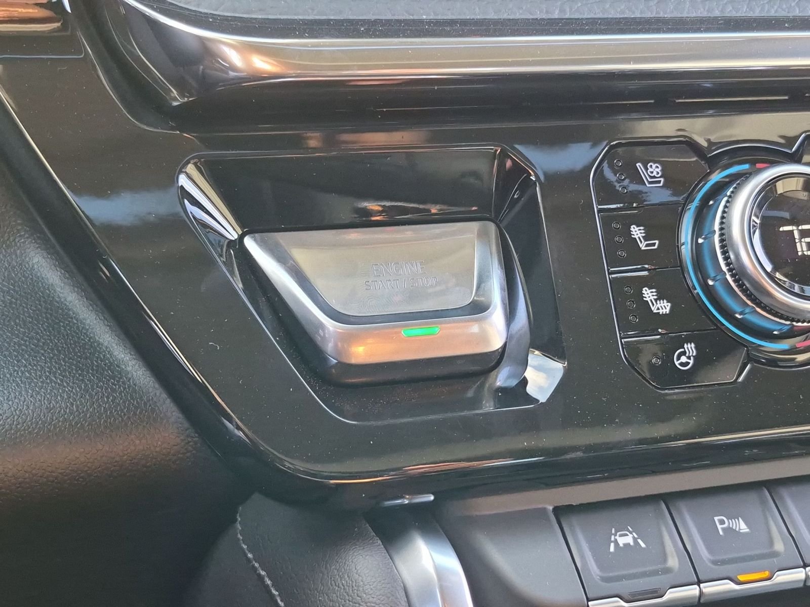 New 2026 GMC Sierra 1500 Denali AWD/4WD image 16