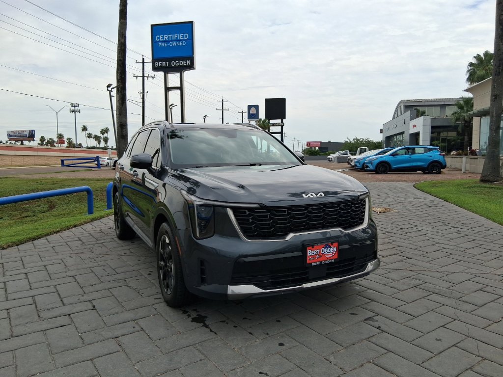 Used 2024 Kia Sorento S w/ Panoramic Sunroof Package