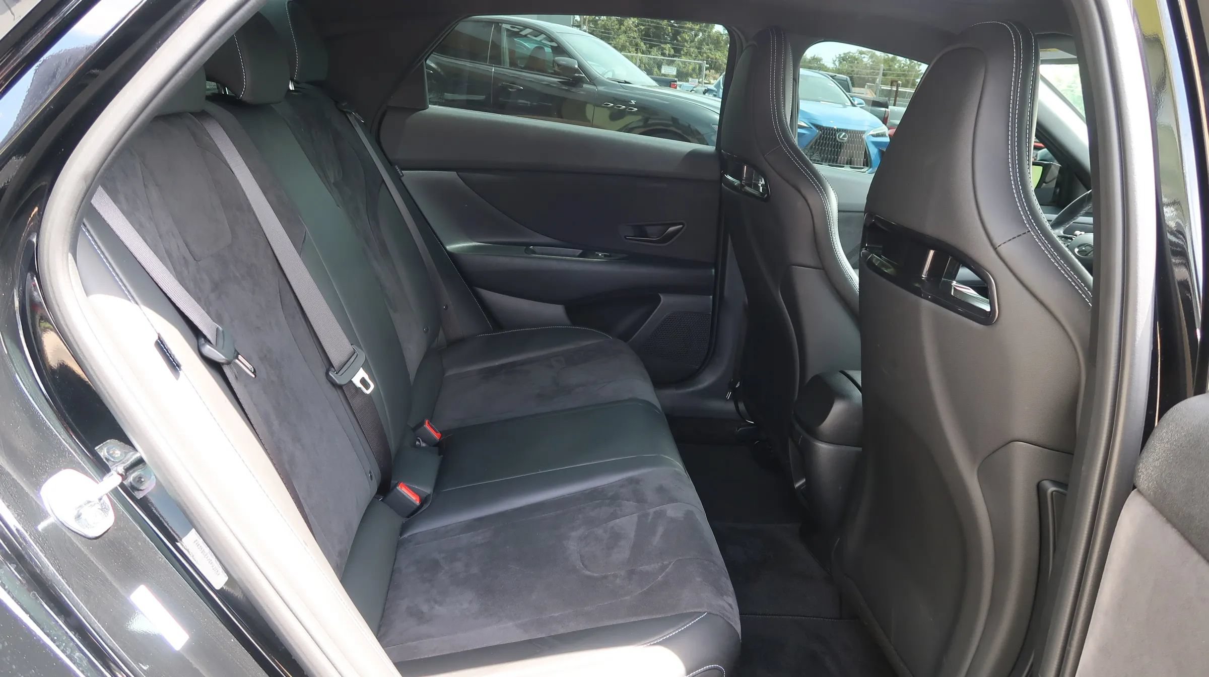 Used 2025 Hyundai Elantra N FWD image 23