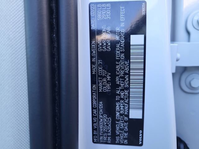 Used 2023 Volvo XC60 T8 Plus image 31